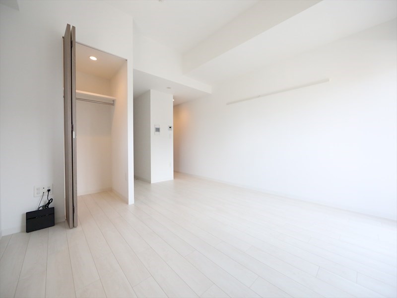 居室・リビング　洋室12.5帖　ウォークインクローゼット（収納充実してます）