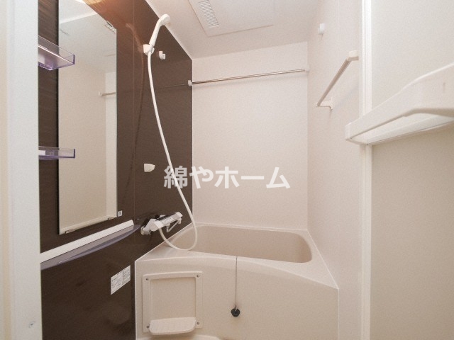 バス・シャワールーム　お風呂で日々の疲れを落としましょう