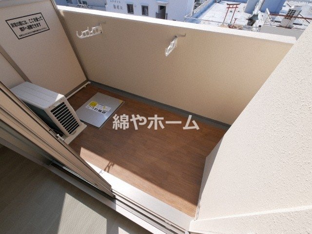 バルコニー　バルコニーからの眺めを楽しみながら食事をしませんか