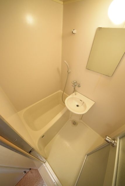 バス・シャワールーム　★お部屋探しは株式会社タウンハウジング東京まで★