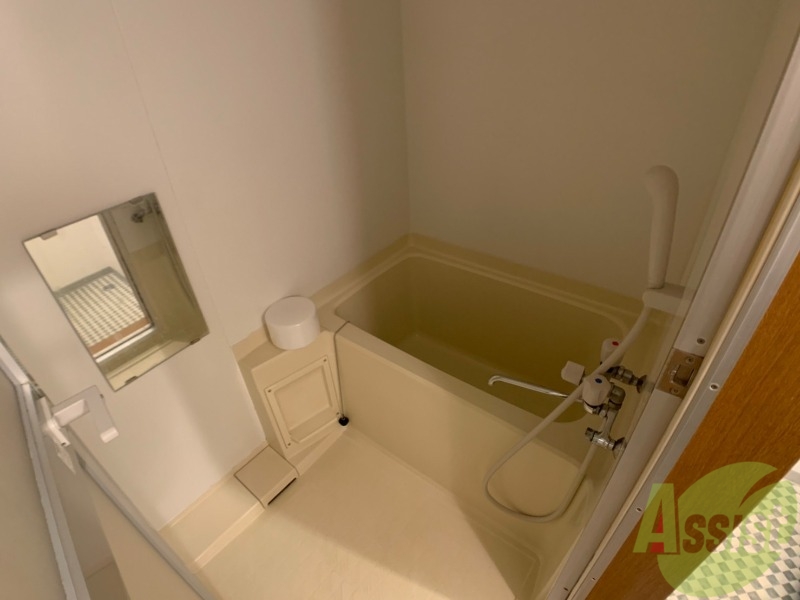 バス・シャワールーム　お風呂です。ゆっくりお風呂につかるのも体に良いですね～