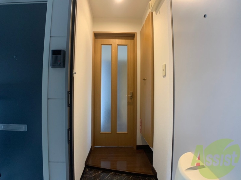 玄関　玄関です。白を基調としていて清潔感があります！