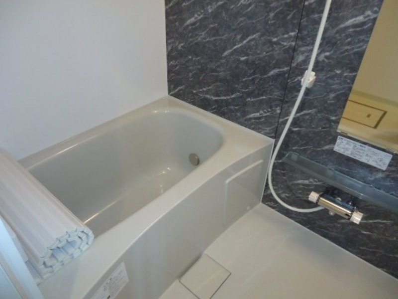 バス・シャワールーム　図面と現状に相違がある場合には現状を優先