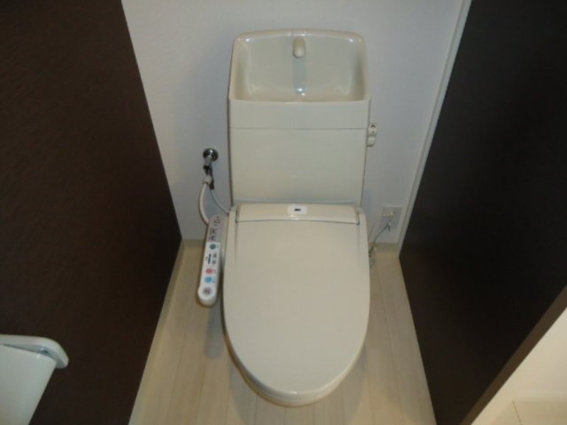 トイレ　図面と現状に相違がある場合には現状を優先