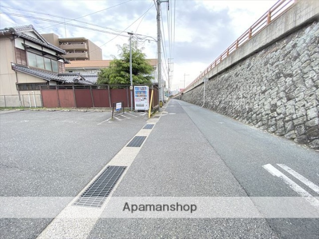 その他　前面道路（その他）まで0m