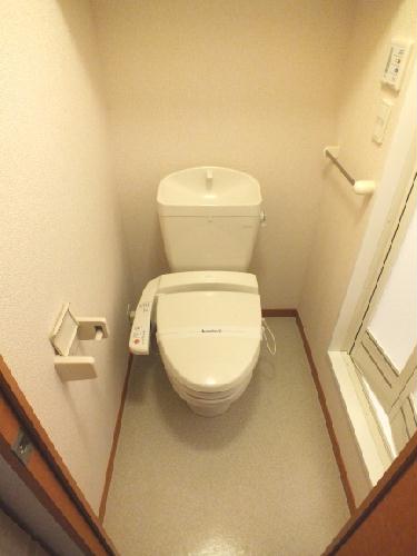 トイレ　温水洗浄便座