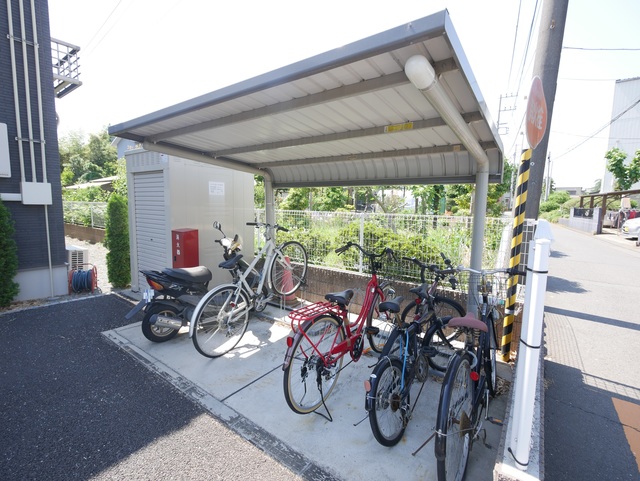 その他共有部分　★屋根付駐輪場がございます★