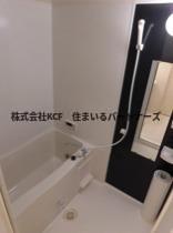 バス・シャワールーム　落ち着いた空間のお風呂です