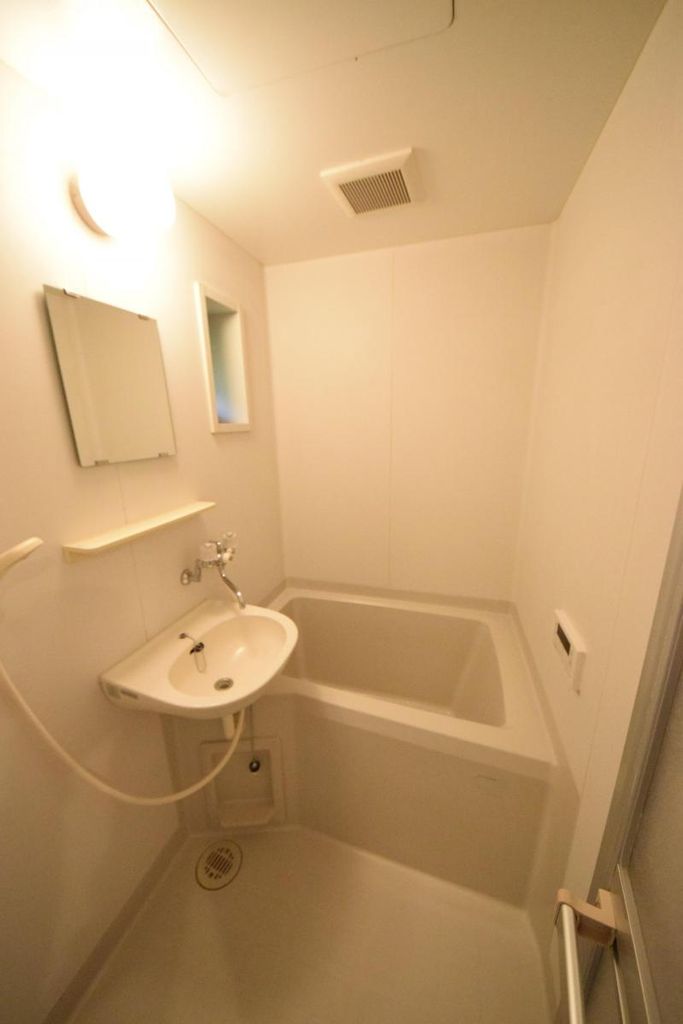バス・シャワールーム　バス