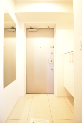 玄関　※別号室参考画像