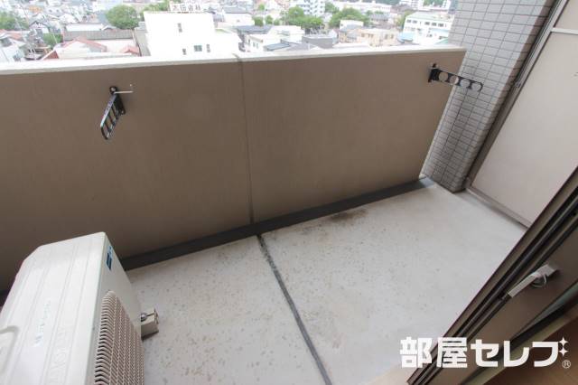 バルコニー　バルコニーも広めです。