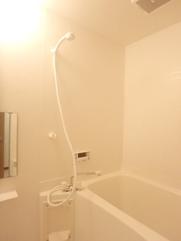 バス・シャワールーム　図面と現状に相違がある場合には現状を優先