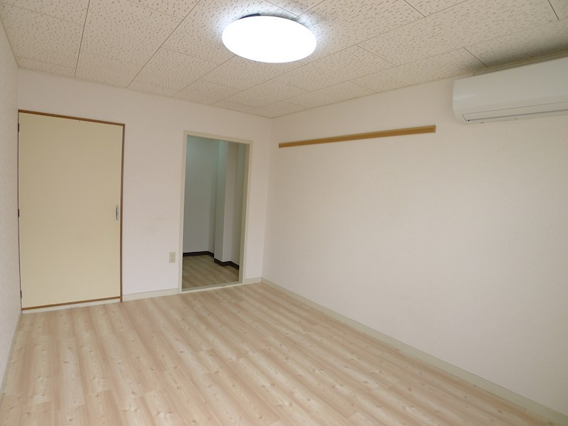 居室・リビング　写真は202号