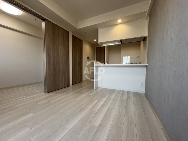 居室・リビング　プレサンス四天王寺前夕陽ヶ丘　凛宮　リビング