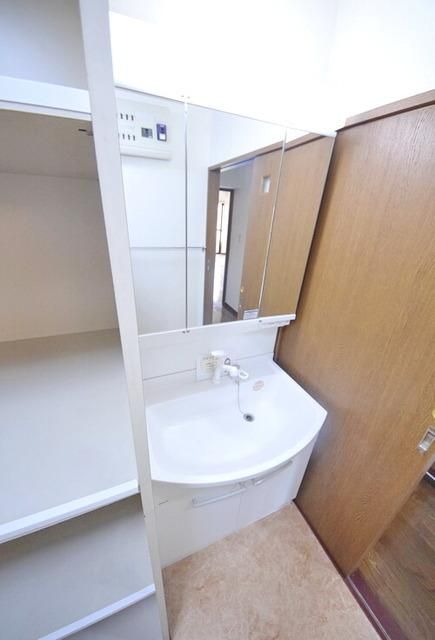 洗面設備　独立洗面台