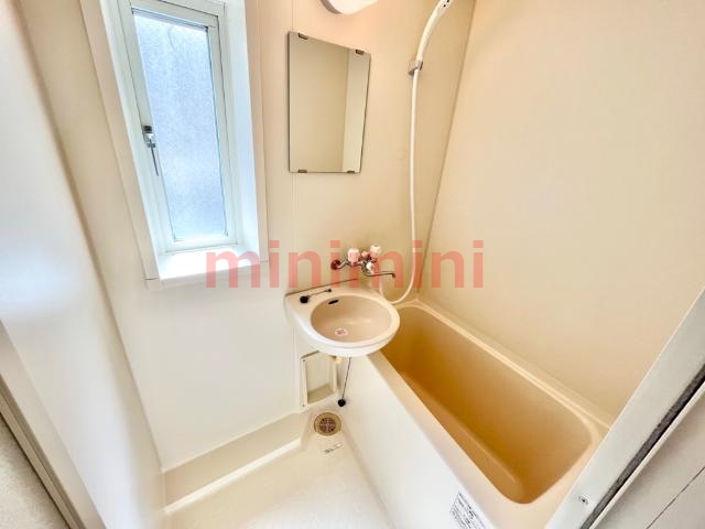 バス・シャワールーム　バス