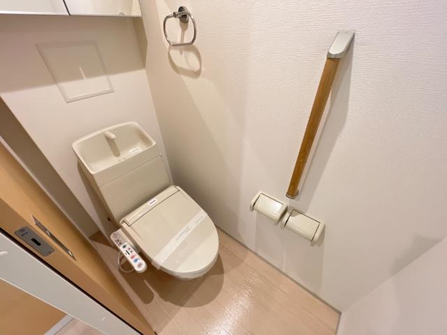 トイレ　シャワー付トイレ