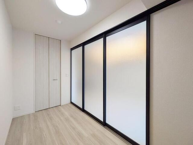 居室・リビング　洋室(4)