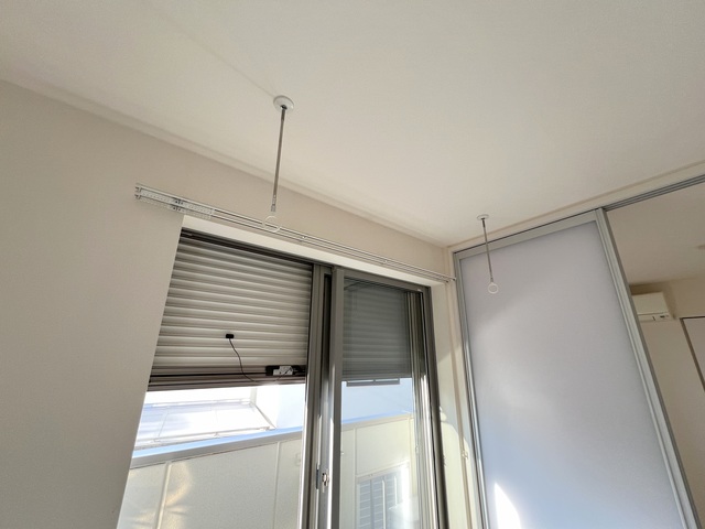 その他　★防犯シャッター　室内物干しフック★