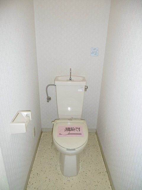 トイレ　※写真は　305号室