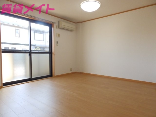 居室・リビング　同型参考写真