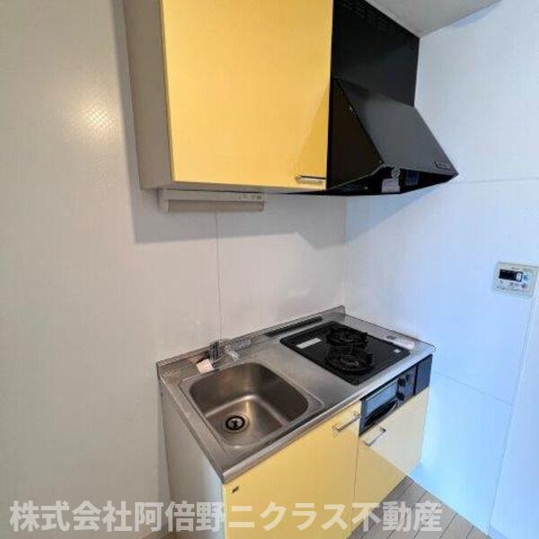 キッチン　内装は別部屋の参考写真です。