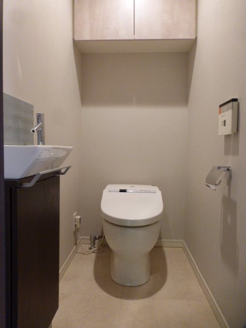 トイレ　別号室参考写真