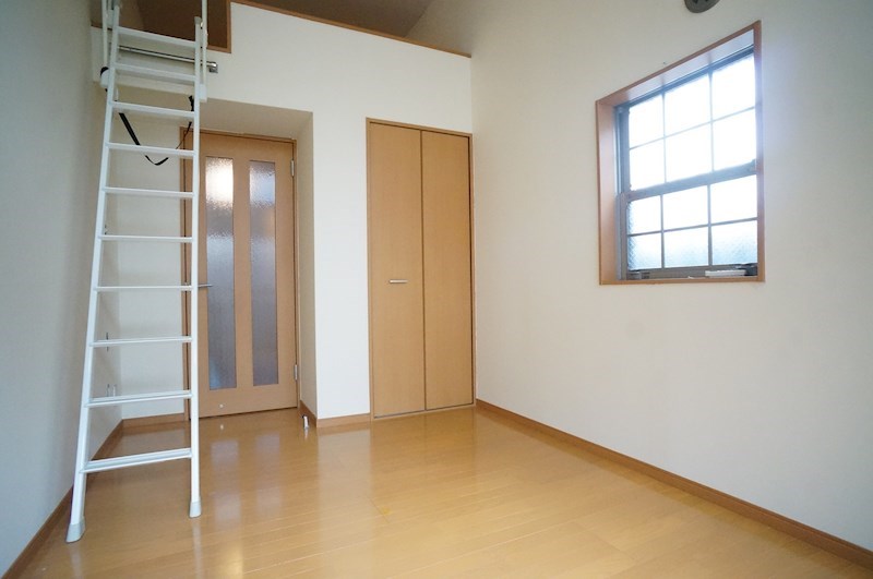 居室・リビング　別号室イメージ