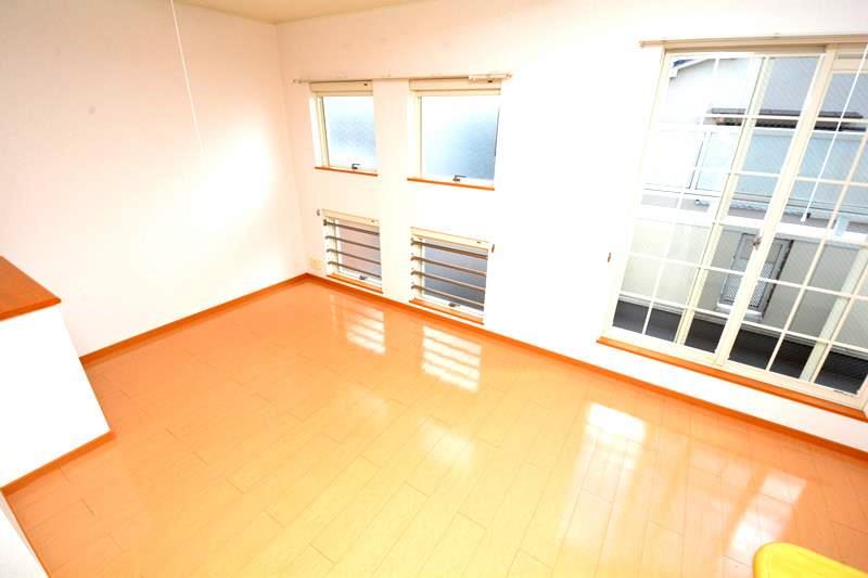 居室・リビング　エアコン付きで初期費用を抑えられます♪