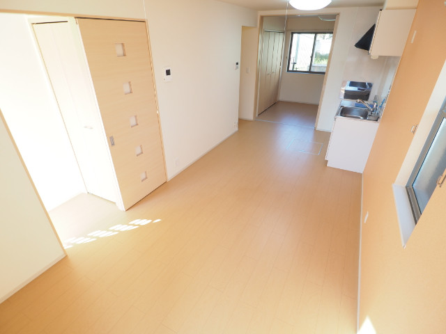 居室・リビング　広々リビング