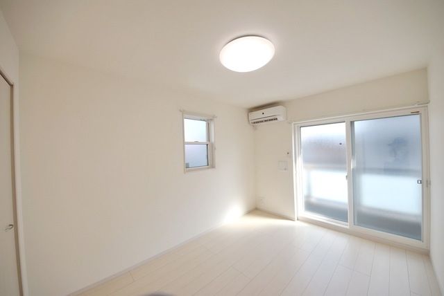 居室・リビング　タウンハウジング府中店まで