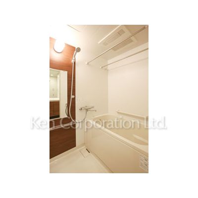 バス・シャワールーム　同タイプ4階のお部屋を撮影。仕様が異なることがあります。