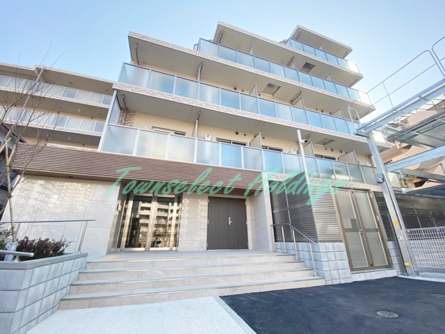 建物外観　鉄筋コンクリートマンションで防音面も安心♪