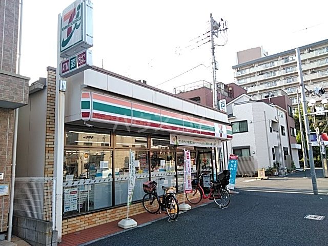 コンビニ　セブン-イレブン 足立青井駅前店（コンビニ）まで363m