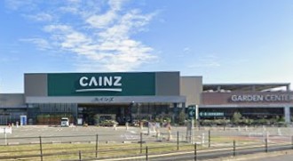 コンビニ　セブンイレブン（コンビニ）まで668m