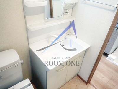 洗面設備　洗面台です。