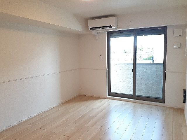 居室・リビング　おしゃれな居間です