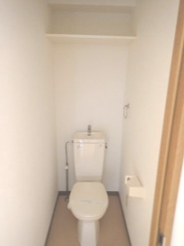 トイレ　(同タイプのお部屋写真です※現物優先）