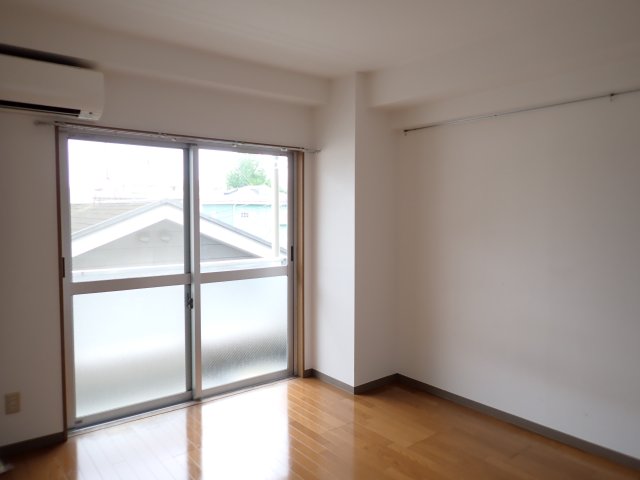 居室・リビング　(同タイプのお部屋写真です※現物優先）