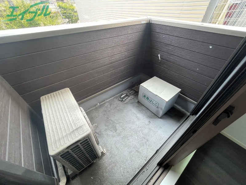 バルコニー　同型反転参考写真