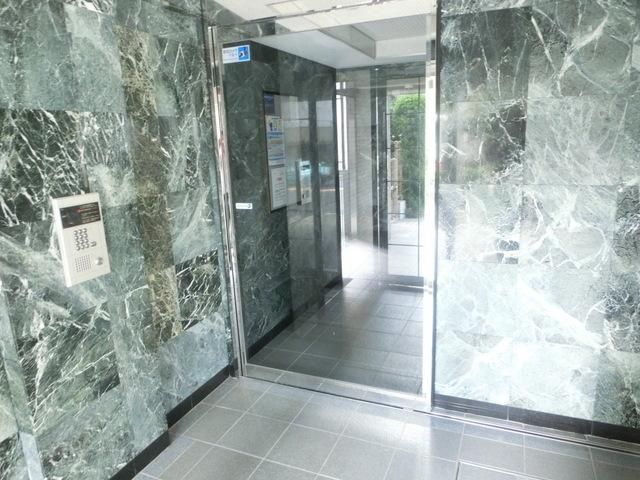 その他共有部分　オートロック付の賃貸マンションです