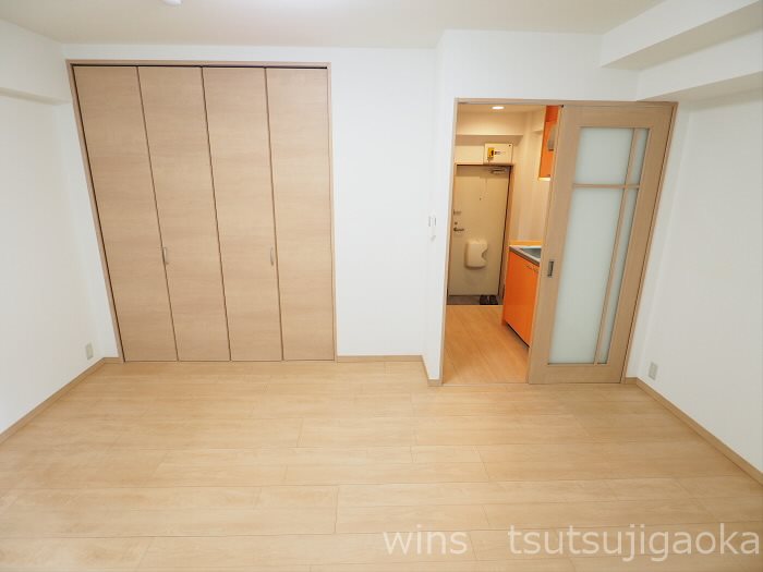 居室・リビング　ベッドルーム