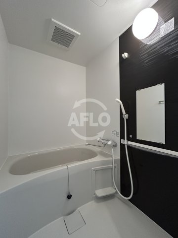 バス・シャワールーム　ソラシアレジデンス九条　浴室