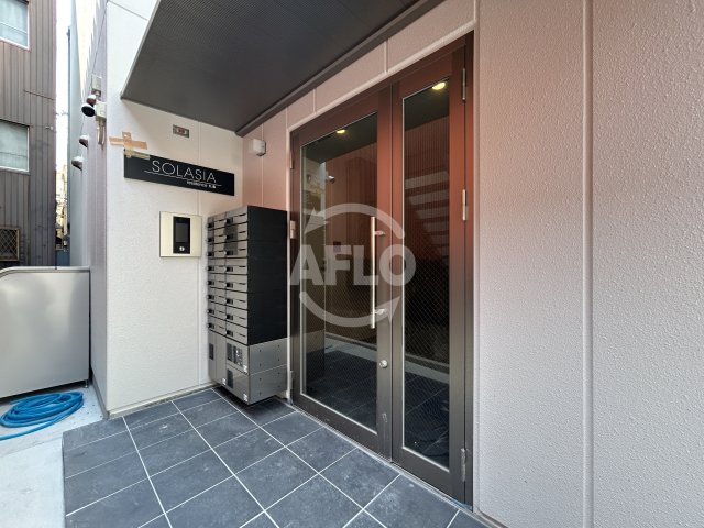 エントランス　SOLASIA residence 九条　エントランス