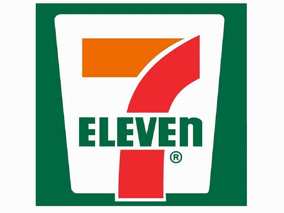 コンビニ　セブンイレブン 摂津千里丘4丁目店（コンビニ）まで395m