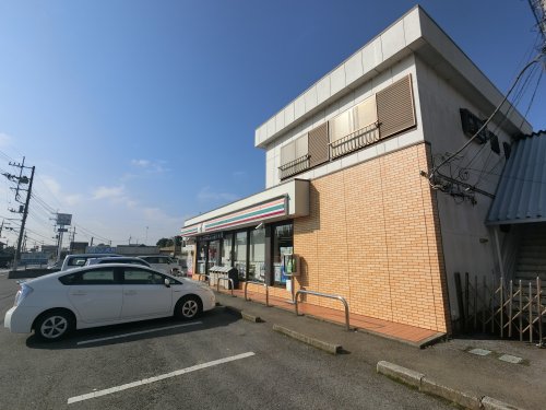 コンビニ　セブン‐イレブン 八日市場飯倉店（コンビニ）まで3023m