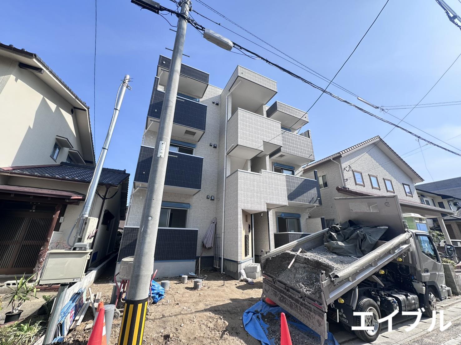 建物外観　建設中