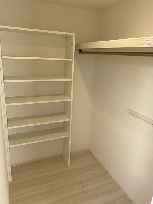 収納　ウォークインクローゼット