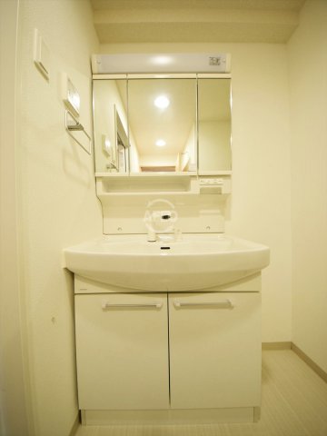 洗面設備　イグレック南本町　独立洗面台