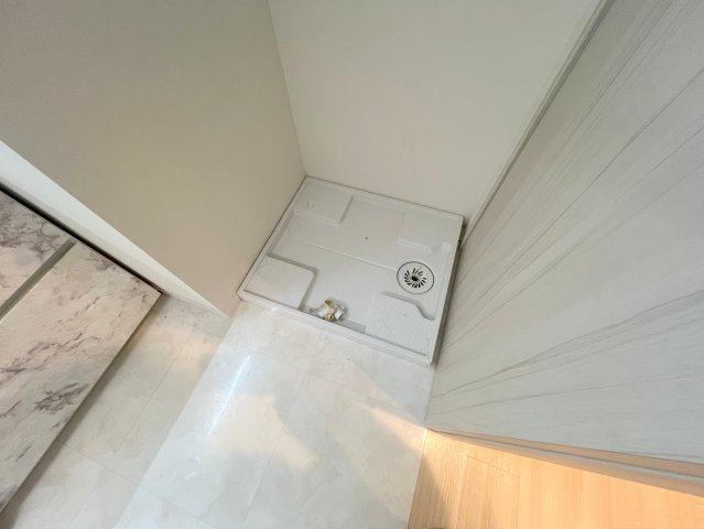 その他設備　室内に洗濯機置場があれば雨の日でも濡れる心配がございませんね